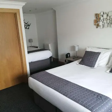 Reveller Bar Gasthuis Donegal Town